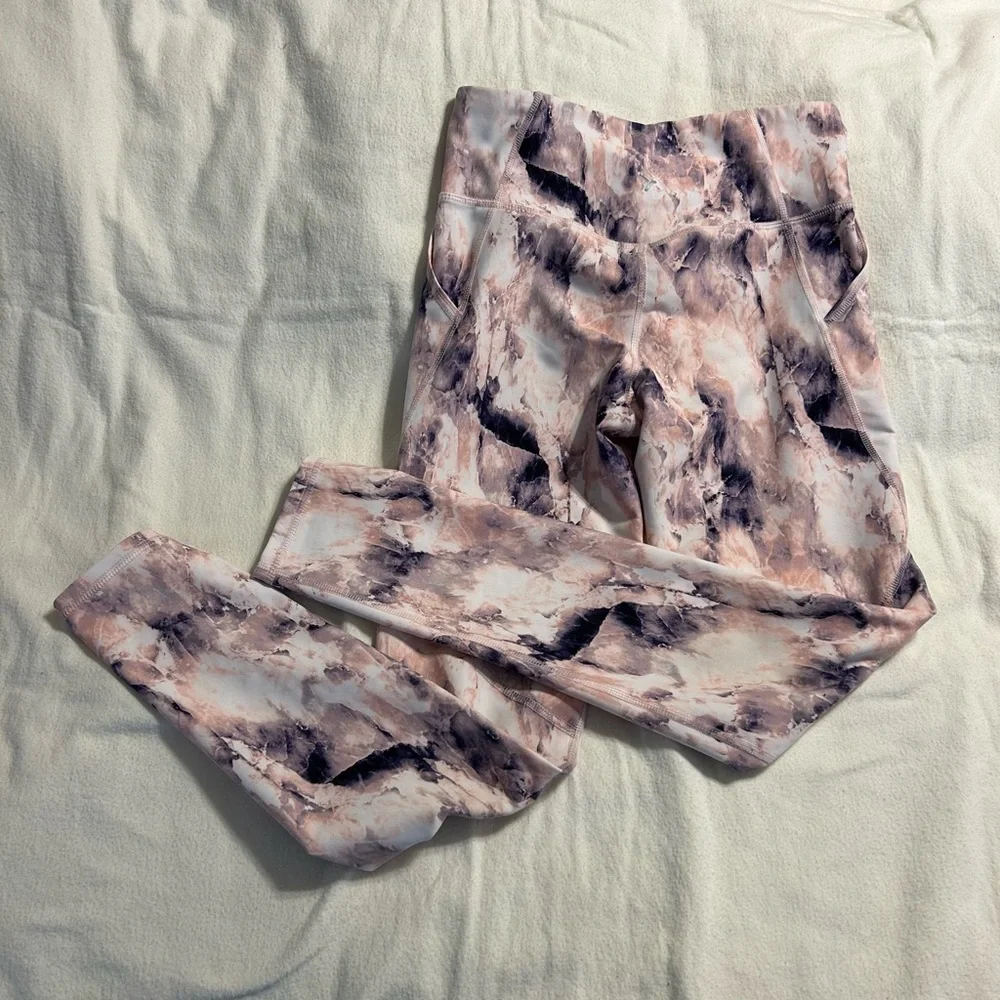 Old Navy Kids Leggings in Purple and Peach‎ Marble Print